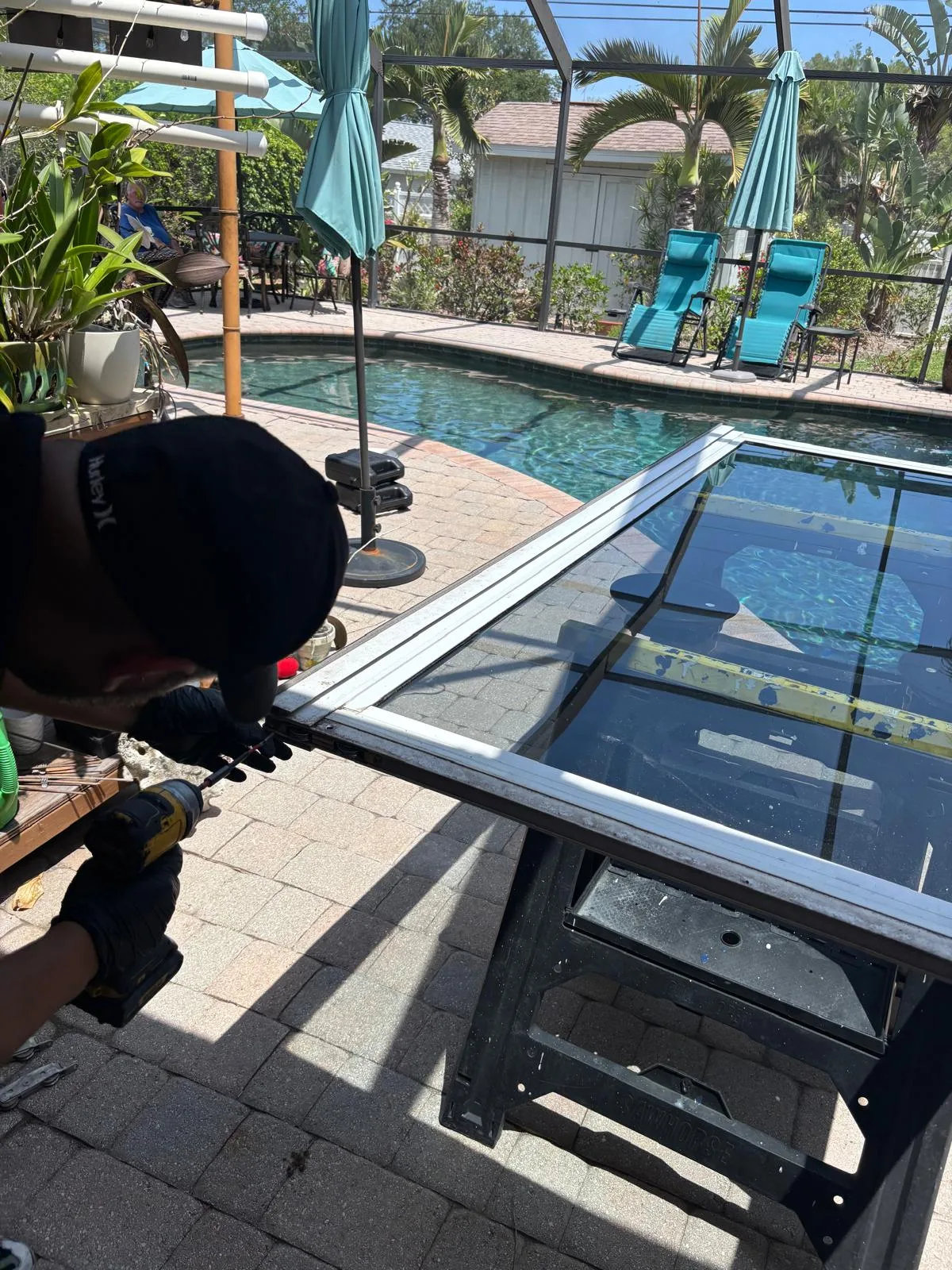 Sliding door repair technician in Stuart FL